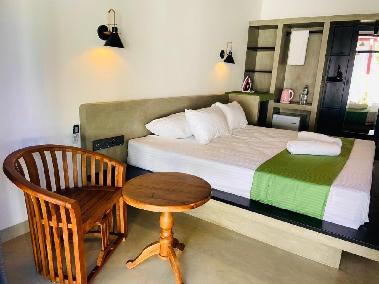 Thara Inn Villa 디크웰라 외부 사진
