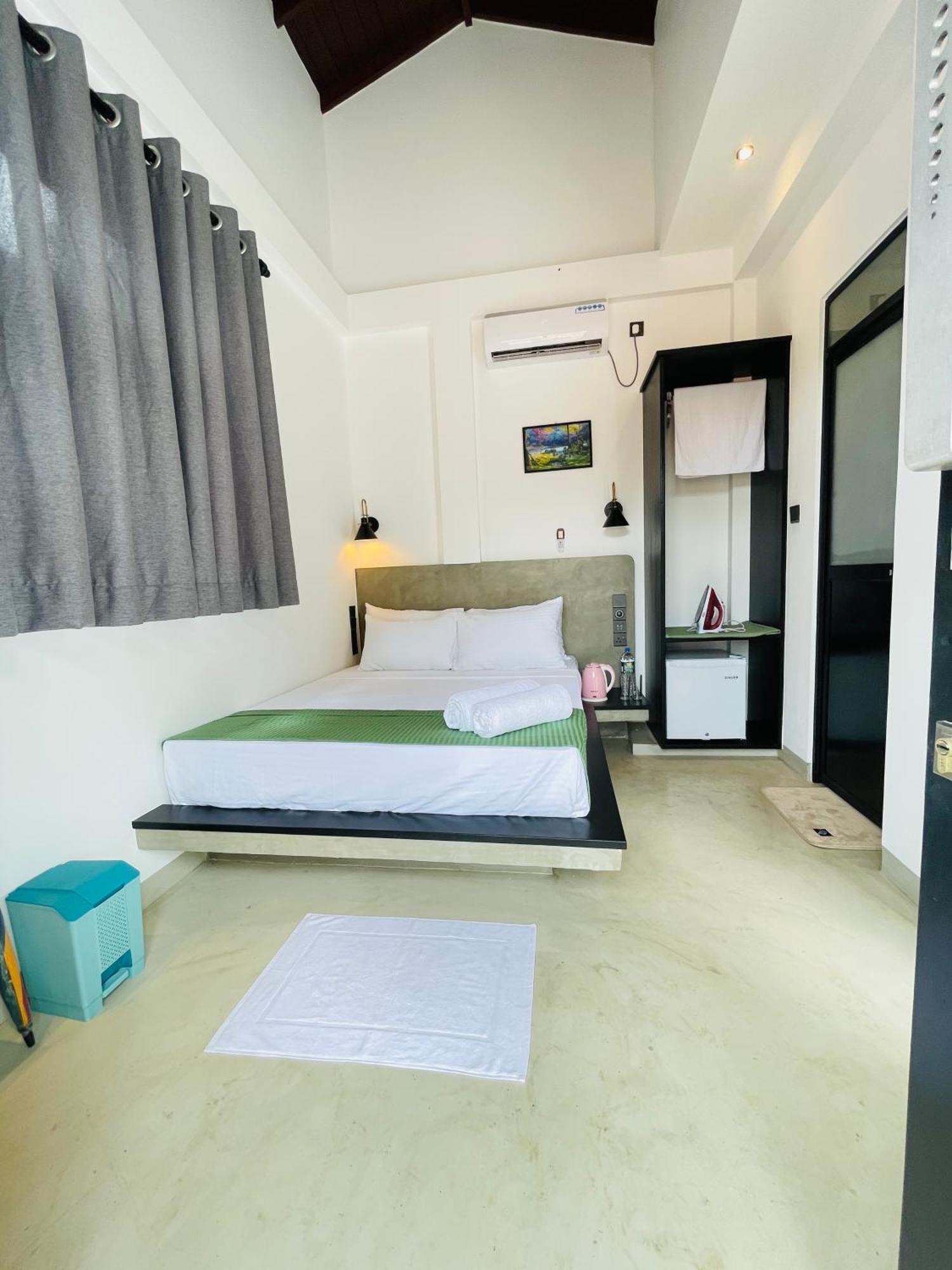 Thara Inn Villa 디크웰라 외부 사진