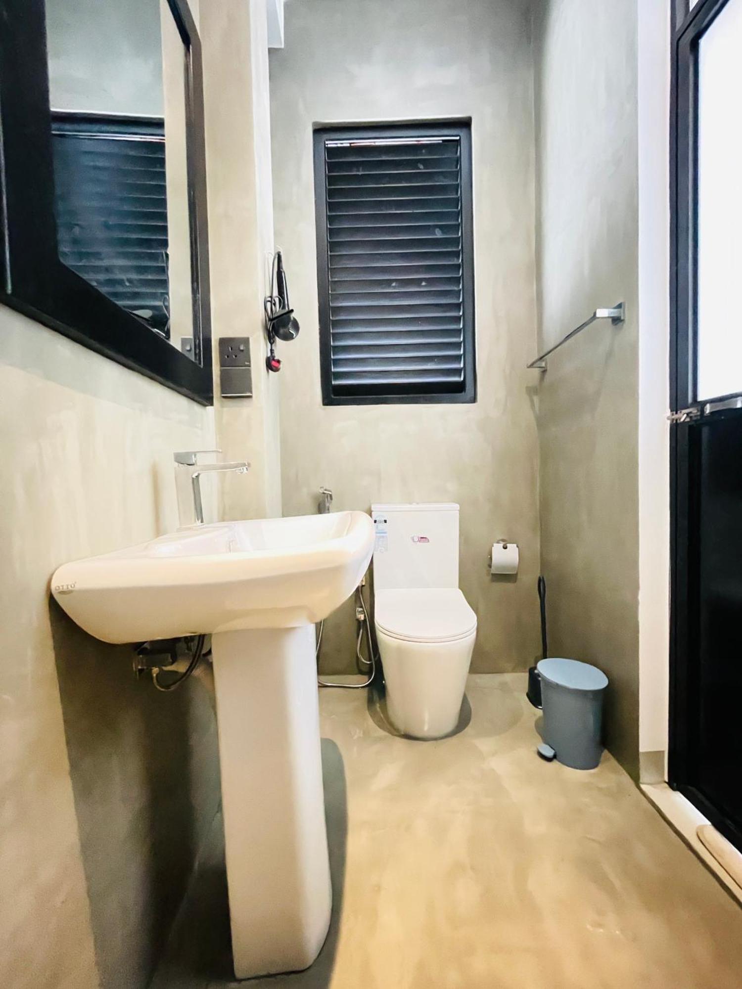 Thara Inn Villa 디크웰라 외부 사진
