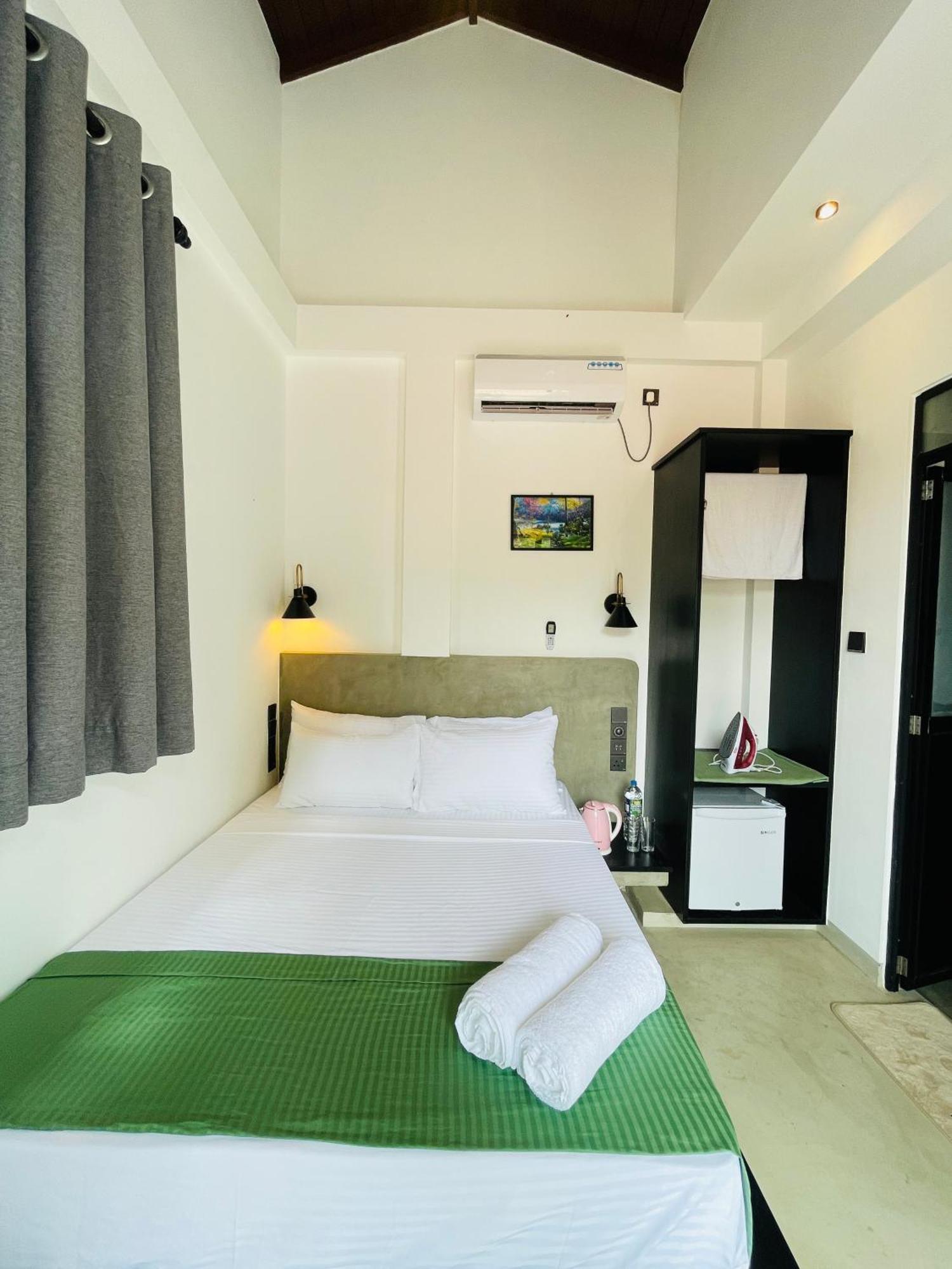 Thara Inn Villa 디크웰라 외부 사진