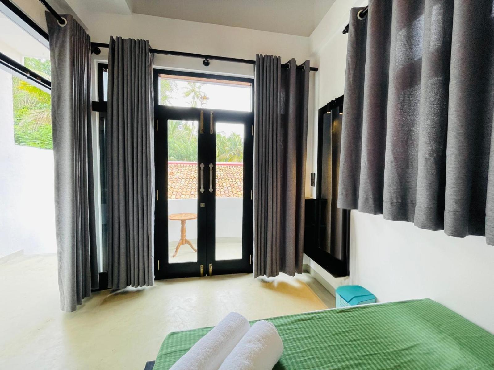 Thara Inn Villa 디크웰라 외부 사진