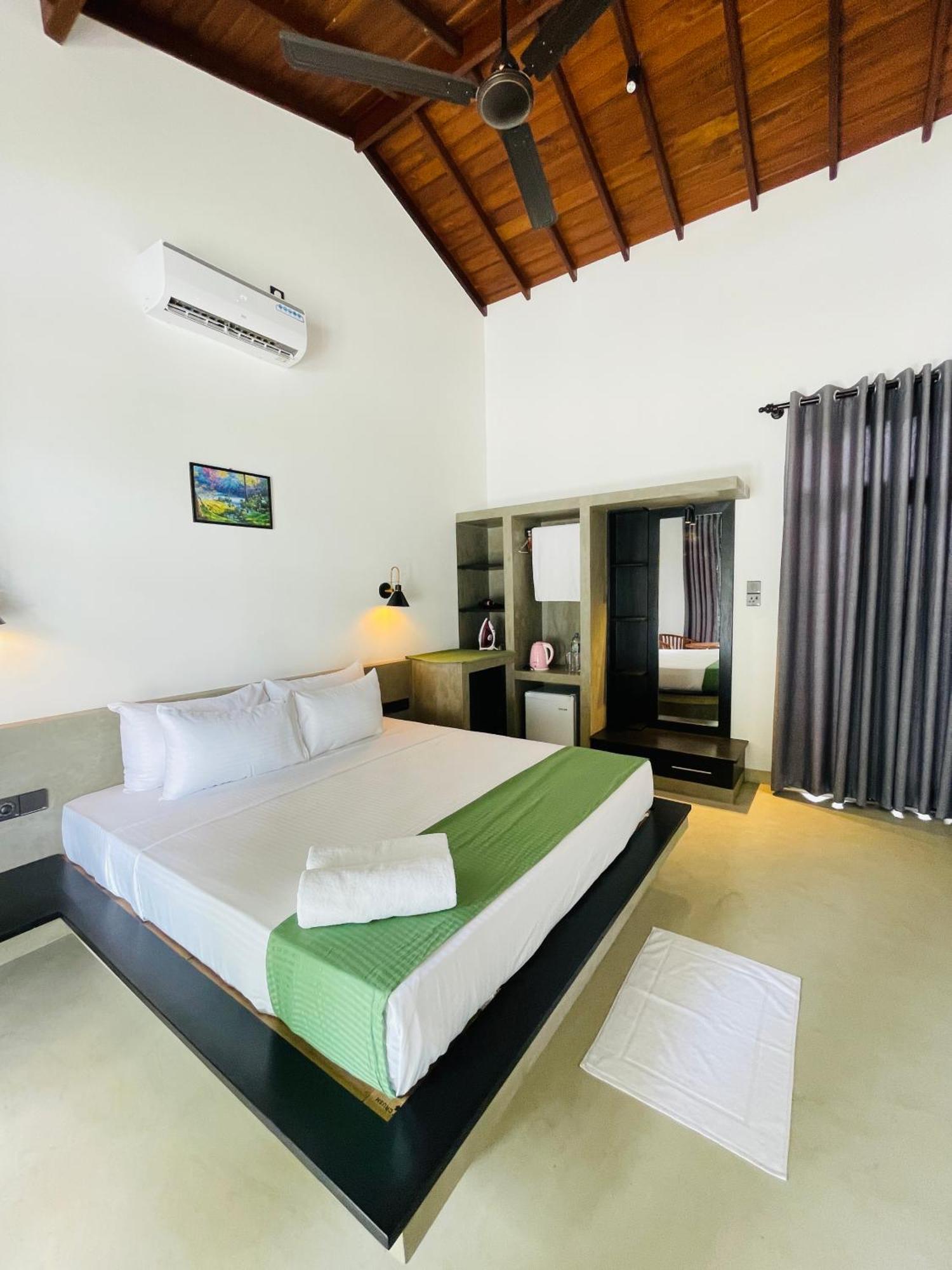 Thara Inn Villa 디크웰라 외부 사진