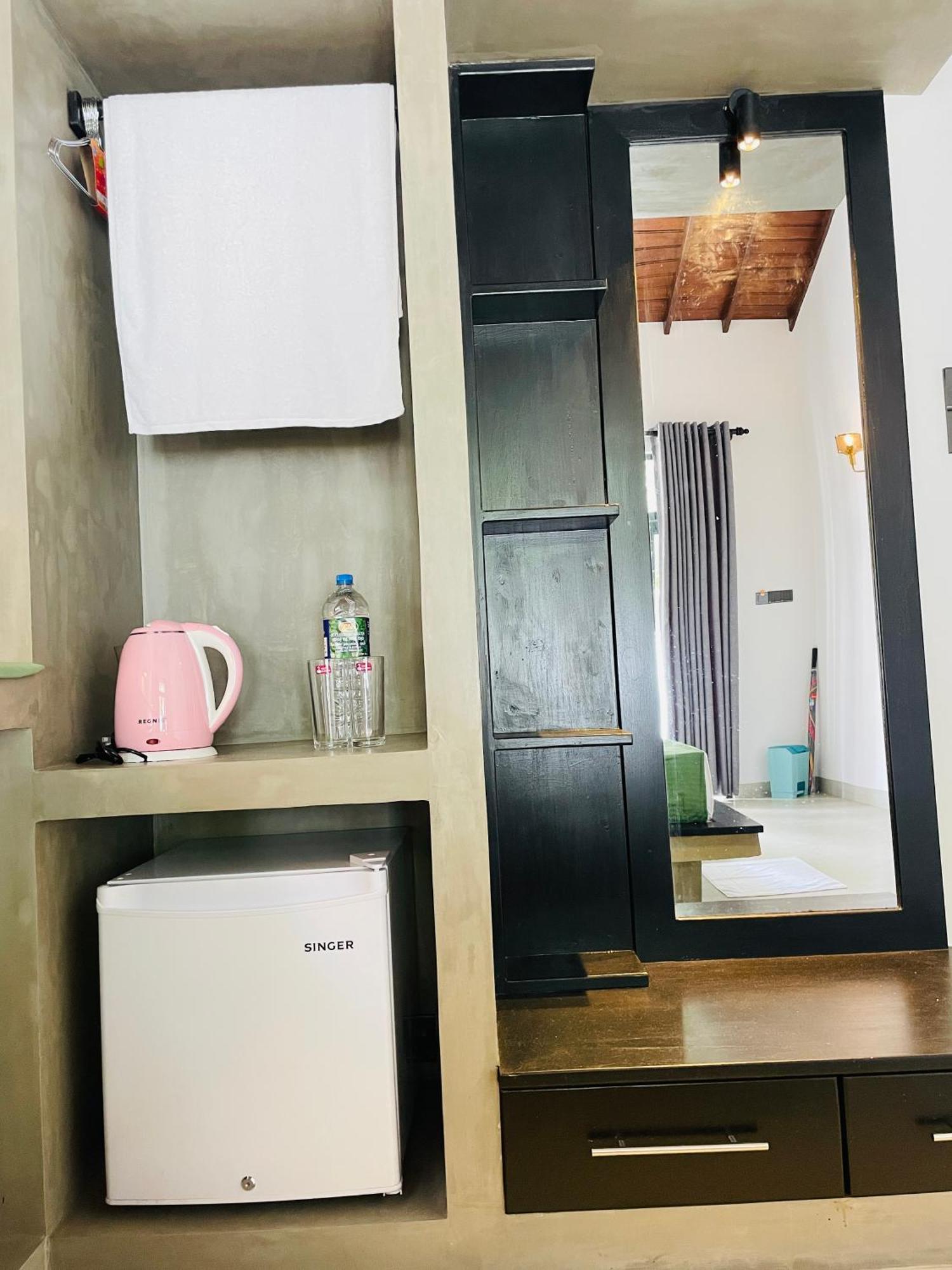 Thara Inn Villa 디크웰라 외부 사진