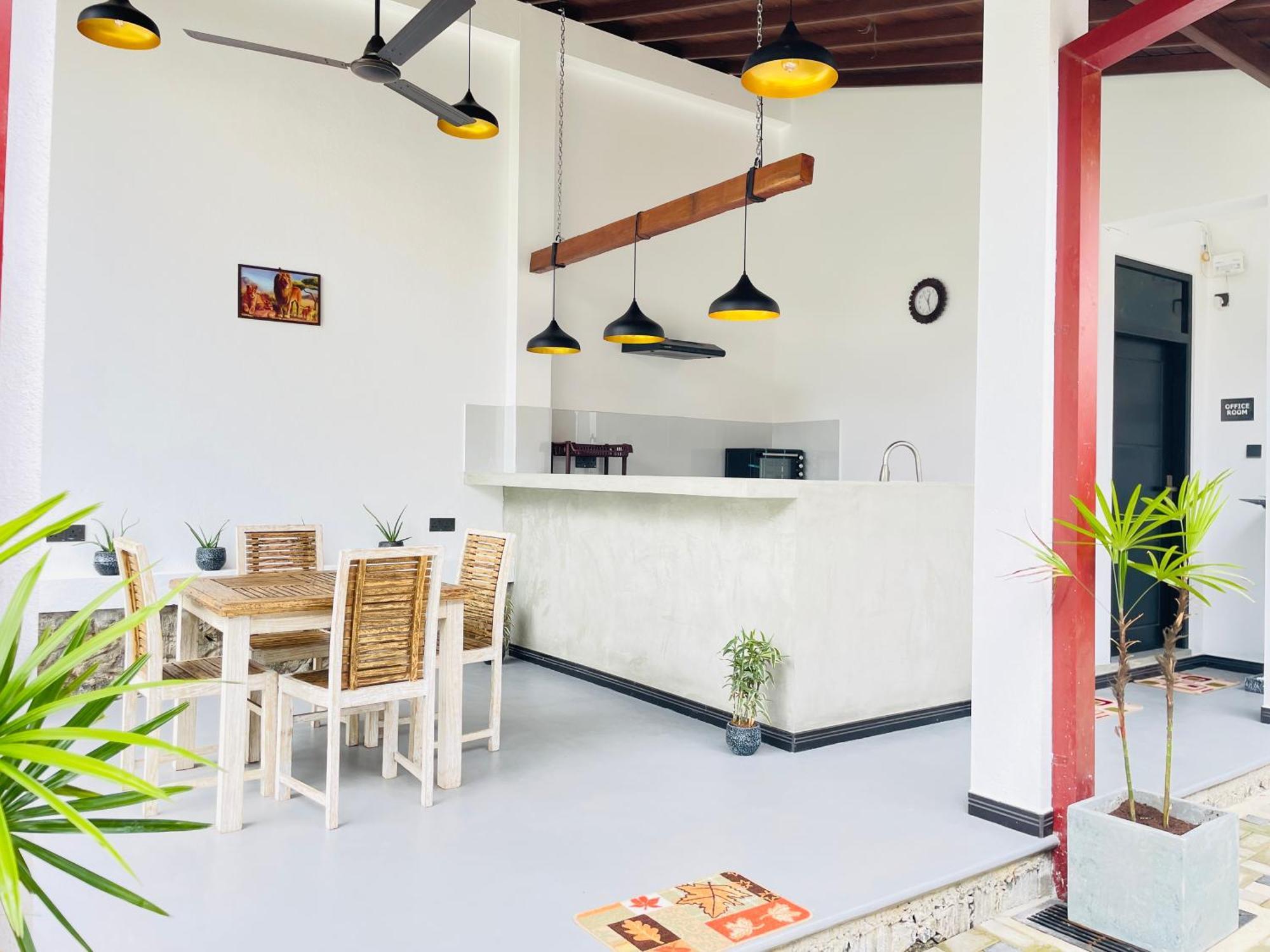 Thara Inn Villa 디크웰라 외부 사진