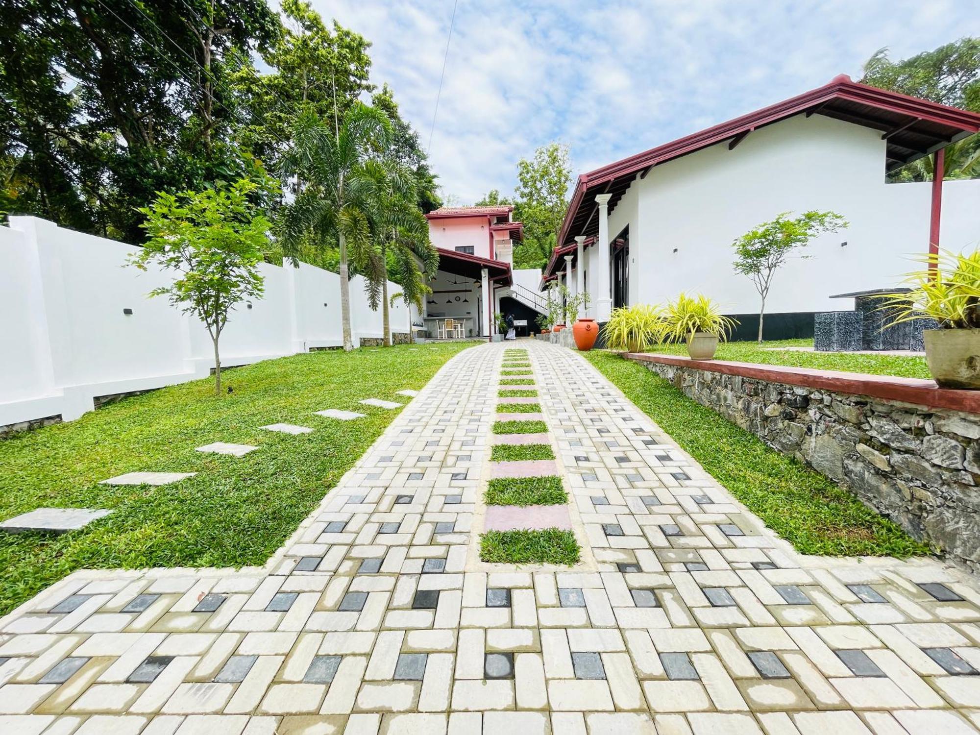 Thara Inn Villa 디크웰라 외부 사진